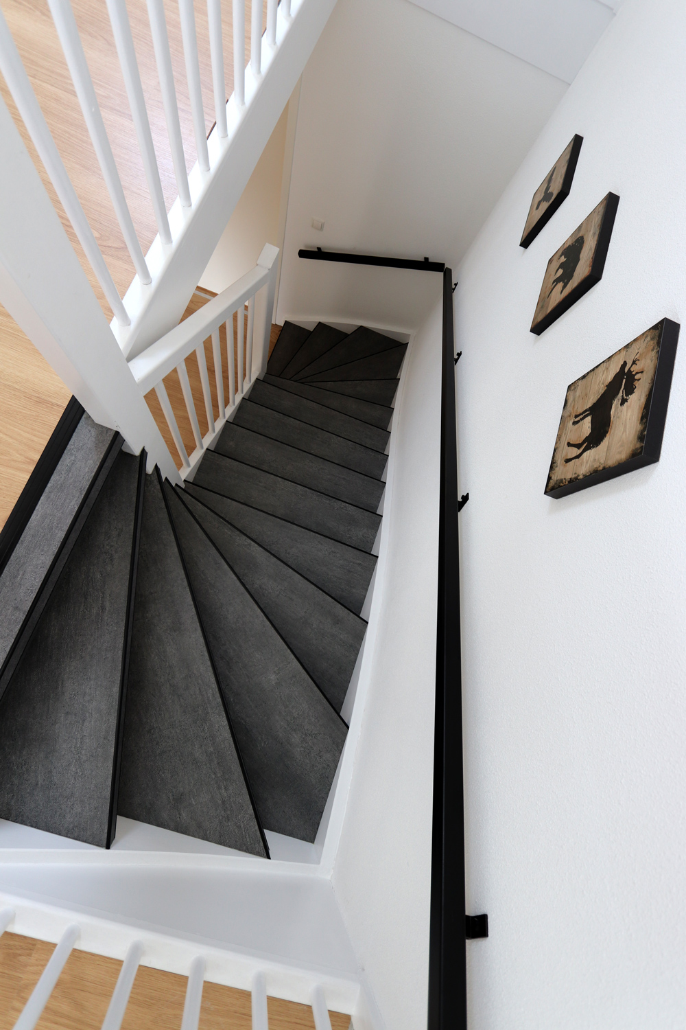 Concrete Weave Anthracite Laminaat traprenovatie