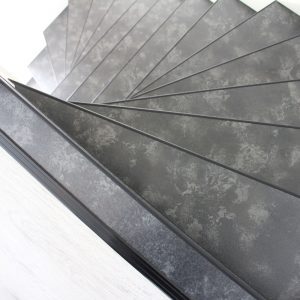 HPL laminaat traprenovatie in kleur Segovia Slate