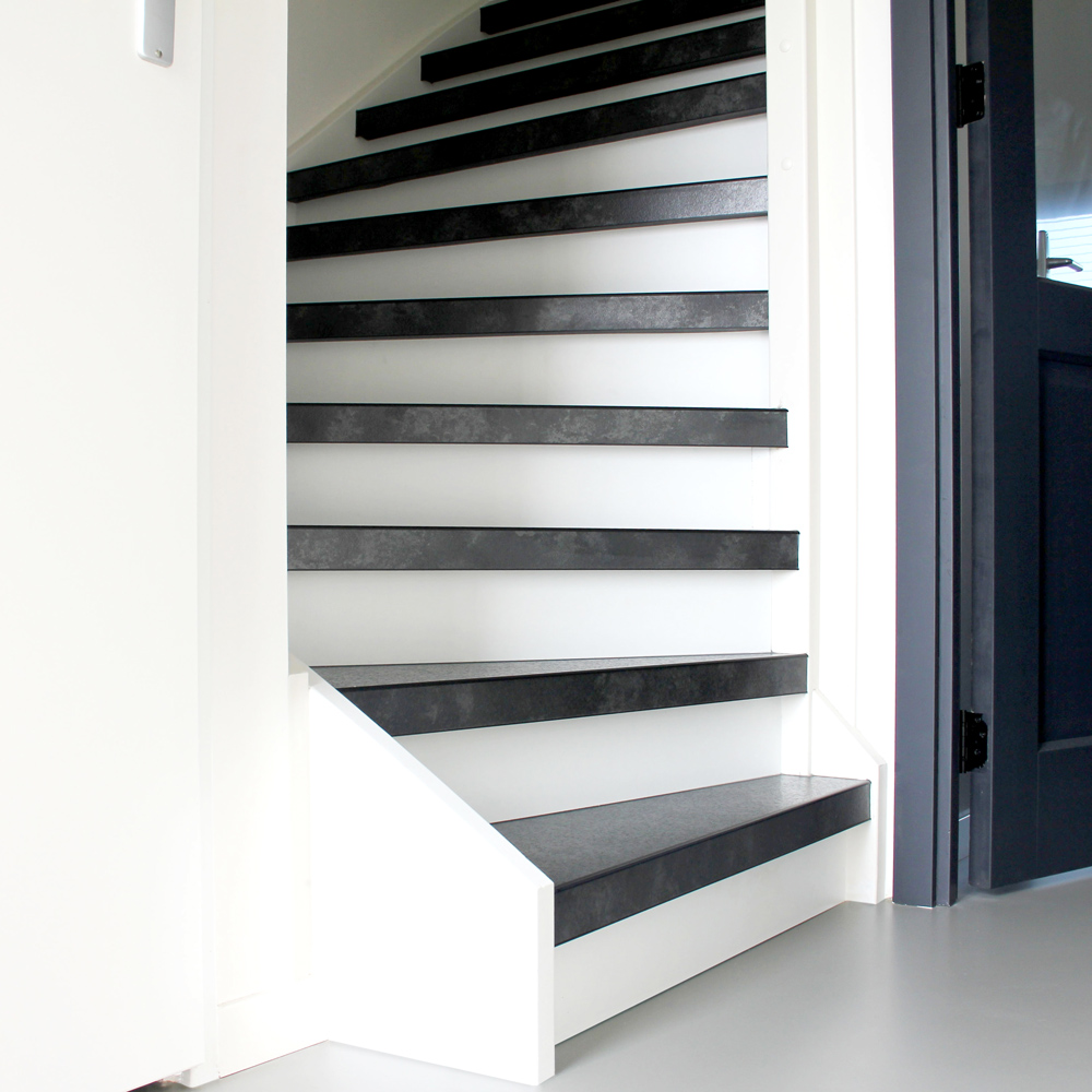 HPL laminaat traprenovatie in kleur Segovia Slate