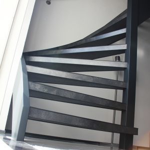 HPL laminaat traprenovatie in kleur Segovia Slate