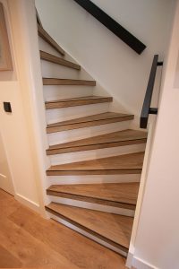Houten dichte trap