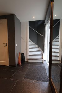 Woven traprenovatie