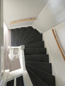 Traprenovatie HPL Concrete Grey Laminaat