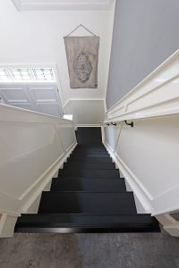 traprenovatie beton in de kleur RAL9017100