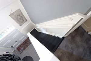 traprenovatie beton in de kleur RAL9017100