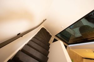 Traprenovatie leren trapbekleding