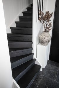 PVC traprenovatie dichte trap
