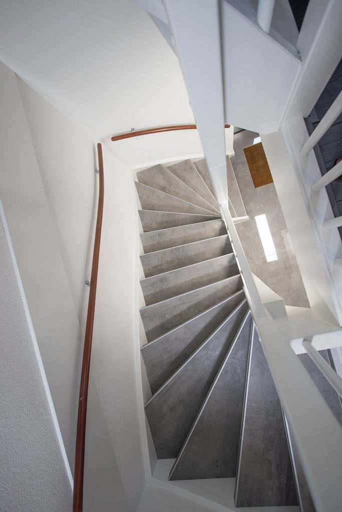 Traprenovatie met betonlook