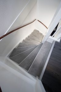 Traprenovatie met betonlook