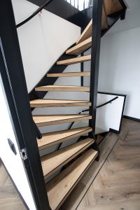 pvc traprenovatie in de kleur Monte Rosa