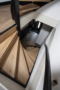 PVC traprenovatie in de kleur Monte Rosa