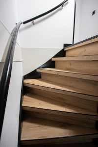 PVC traprenovatie in de kleur Monte Rosa