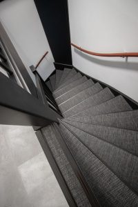 Woven trapbekleding trap renovatie