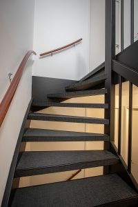 Woven trapbekleding trap renovatie