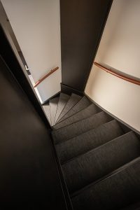 Woven trapbekleding trap renovatie