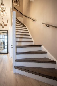 Bronze Granada HPL Traprenovatie