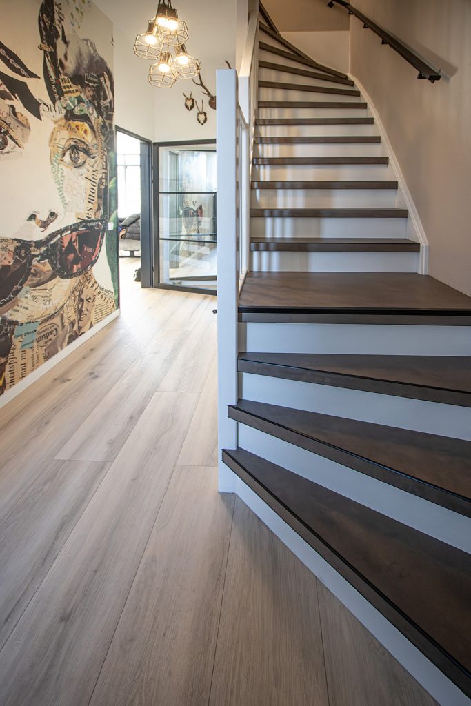 Bronze Granada HPL Traprenovatie