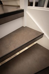 Bronze Granada HPL Traprenovatie