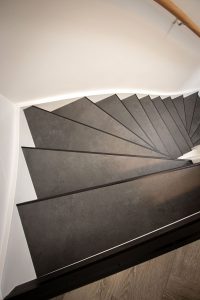 PVC traprenovatie steenlook in Boskoop