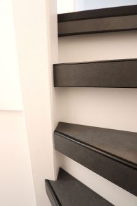 PVC traprenovatie steenlook in Boskoop