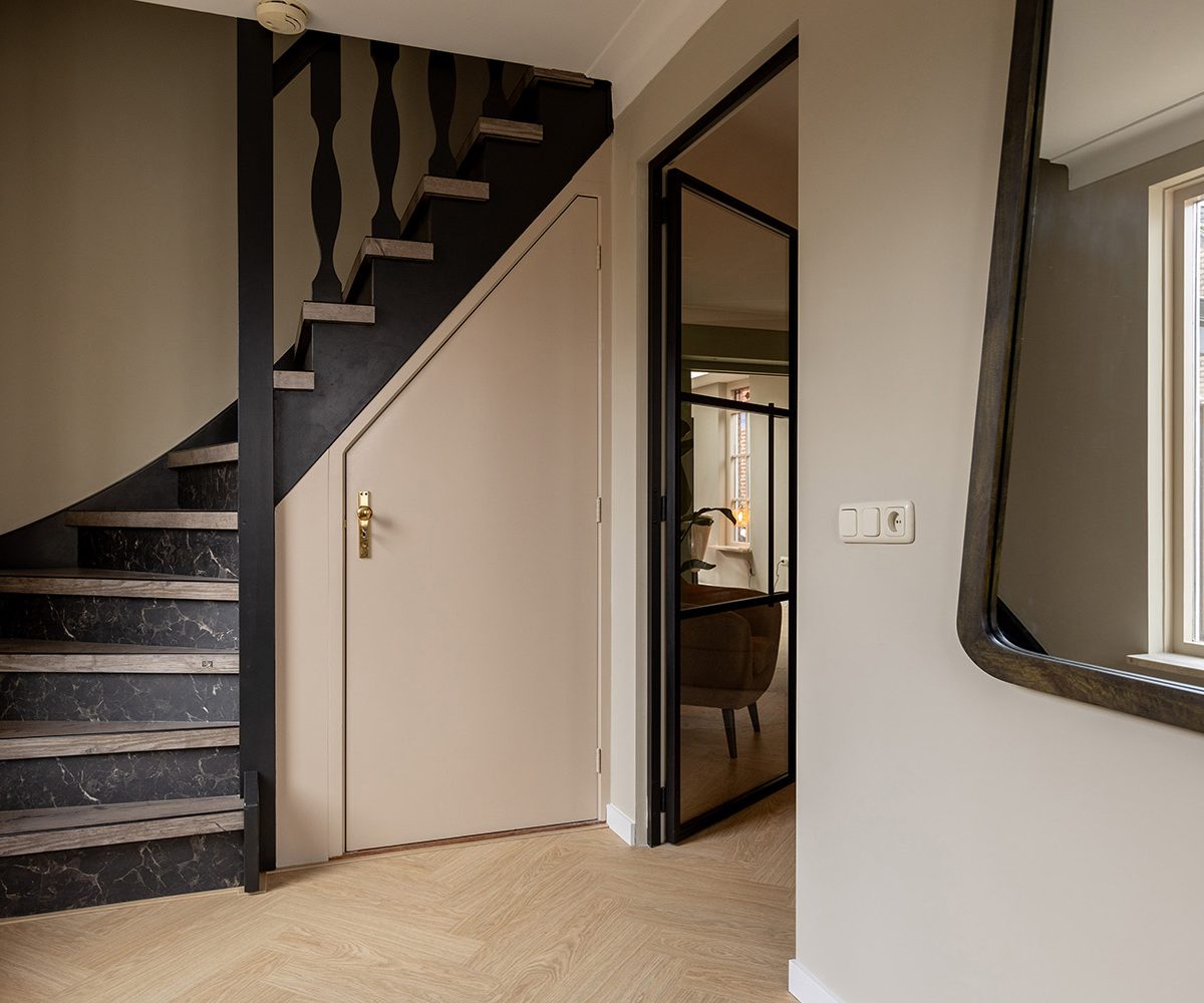 Dichte traprenovatie met PVC