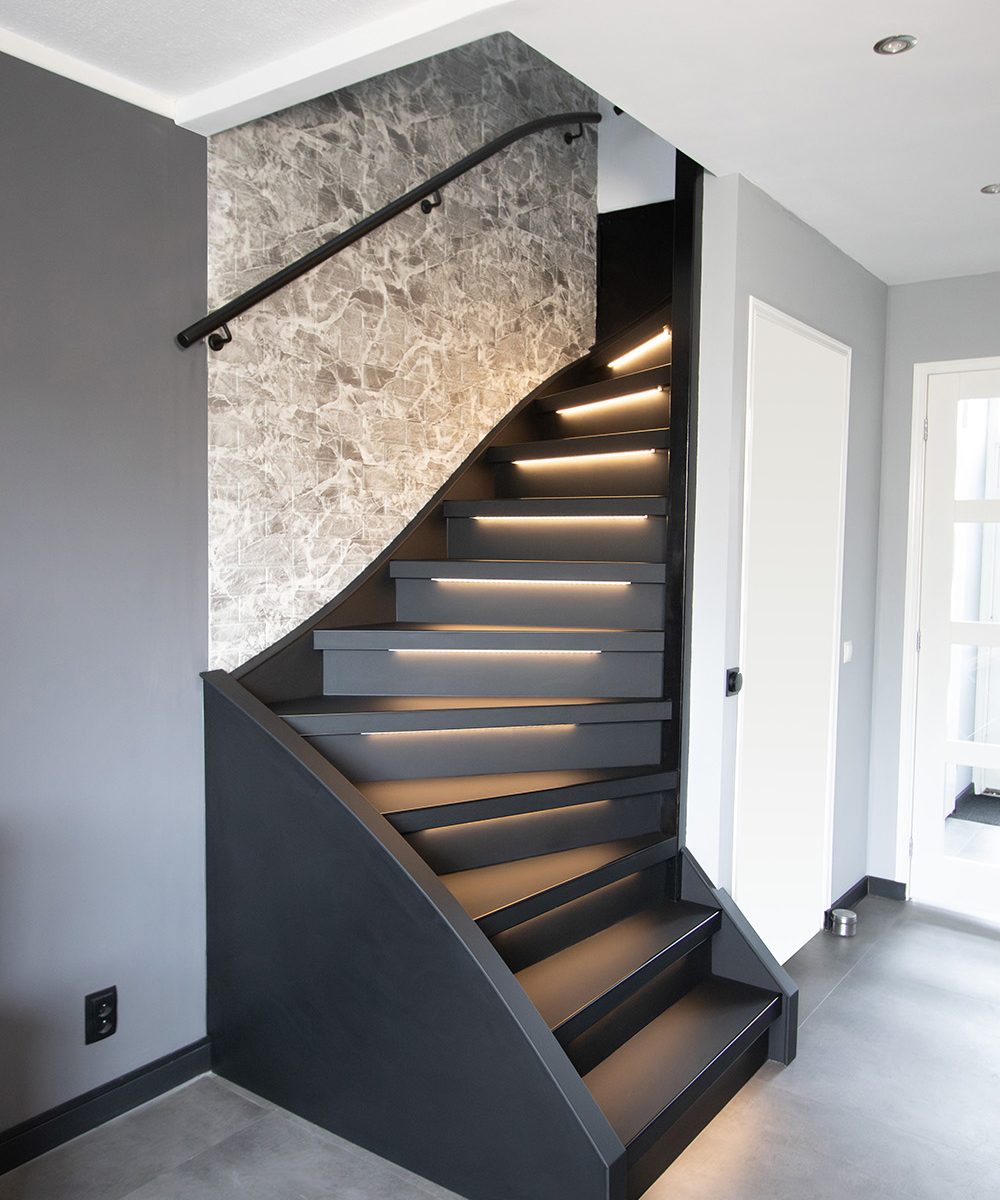 Zwart leren trapbekleding