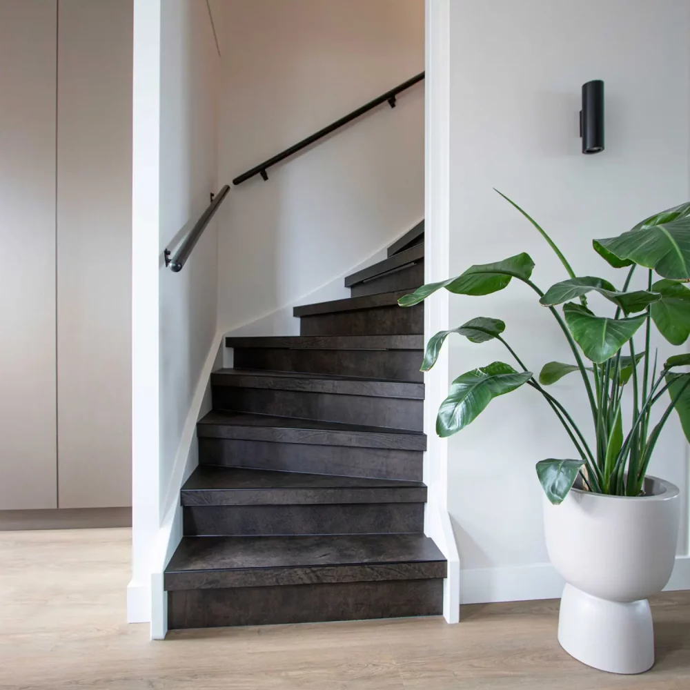 trap bekleden met leer