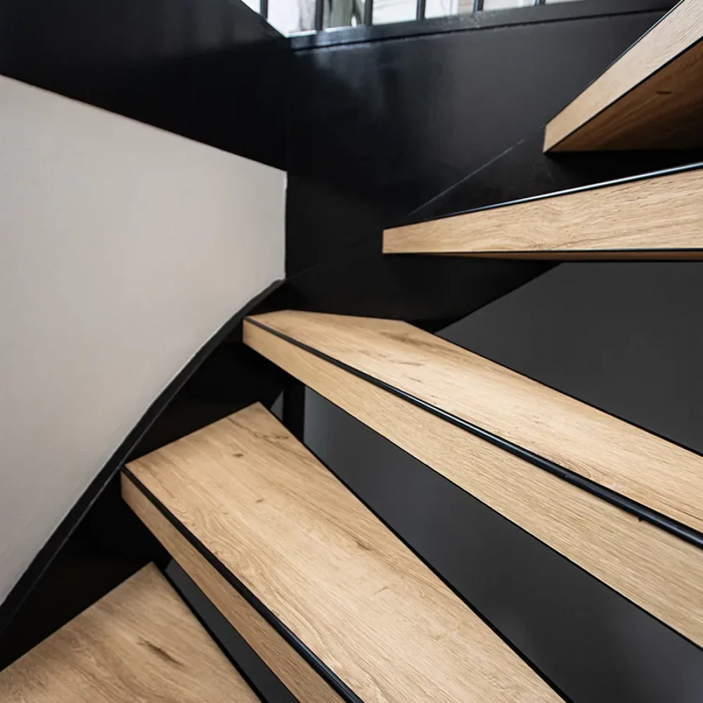 Traprenovatie PVC in de kleur Monte Rosa