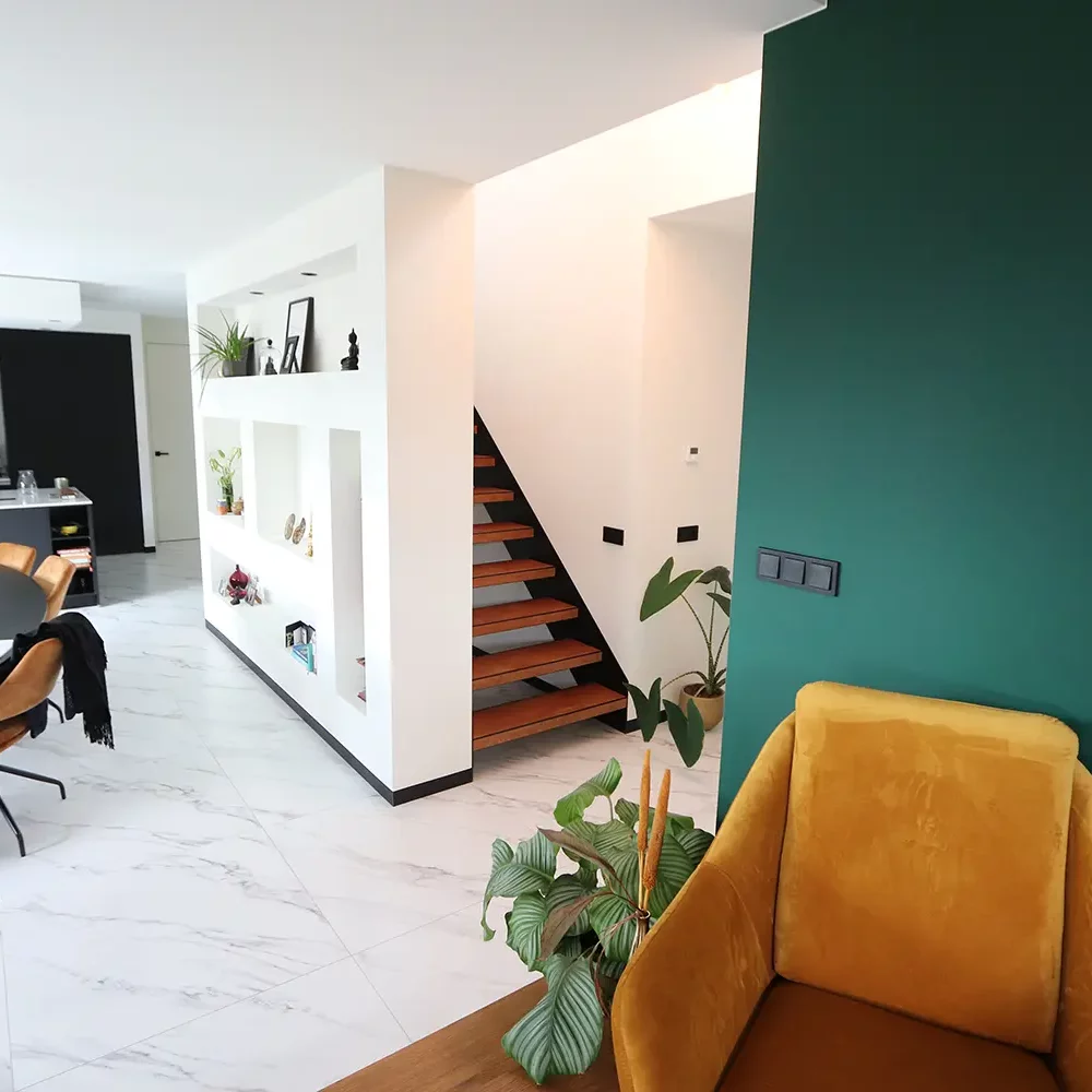 Traprenovatie Slate leder Geschuurd Lichtbruin