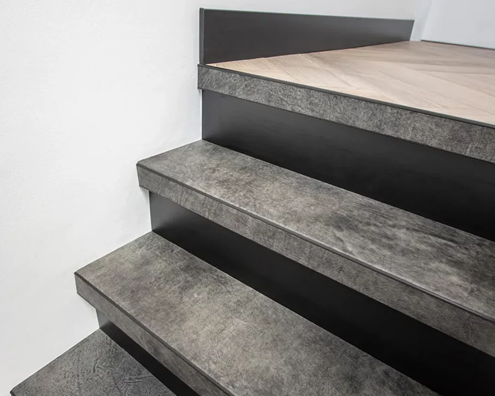 Traprenovatie leer - slate leather